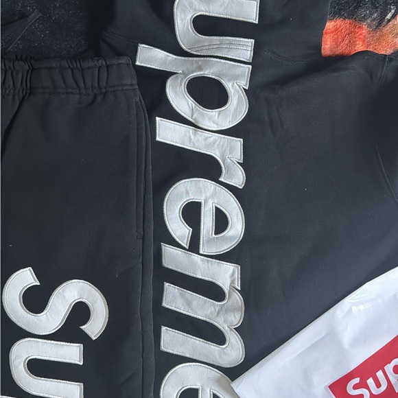 Black Supreme SetM
